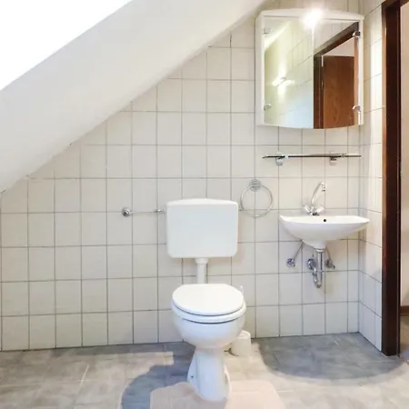 Two-bedroom In 公寓 *